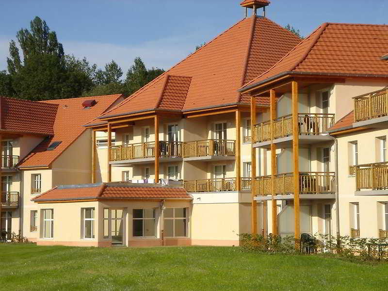 Residhotel Golf Garden Levernois Exterior photo